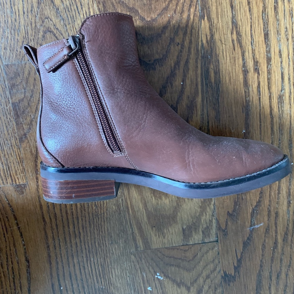 Brown leather Chelsea boots